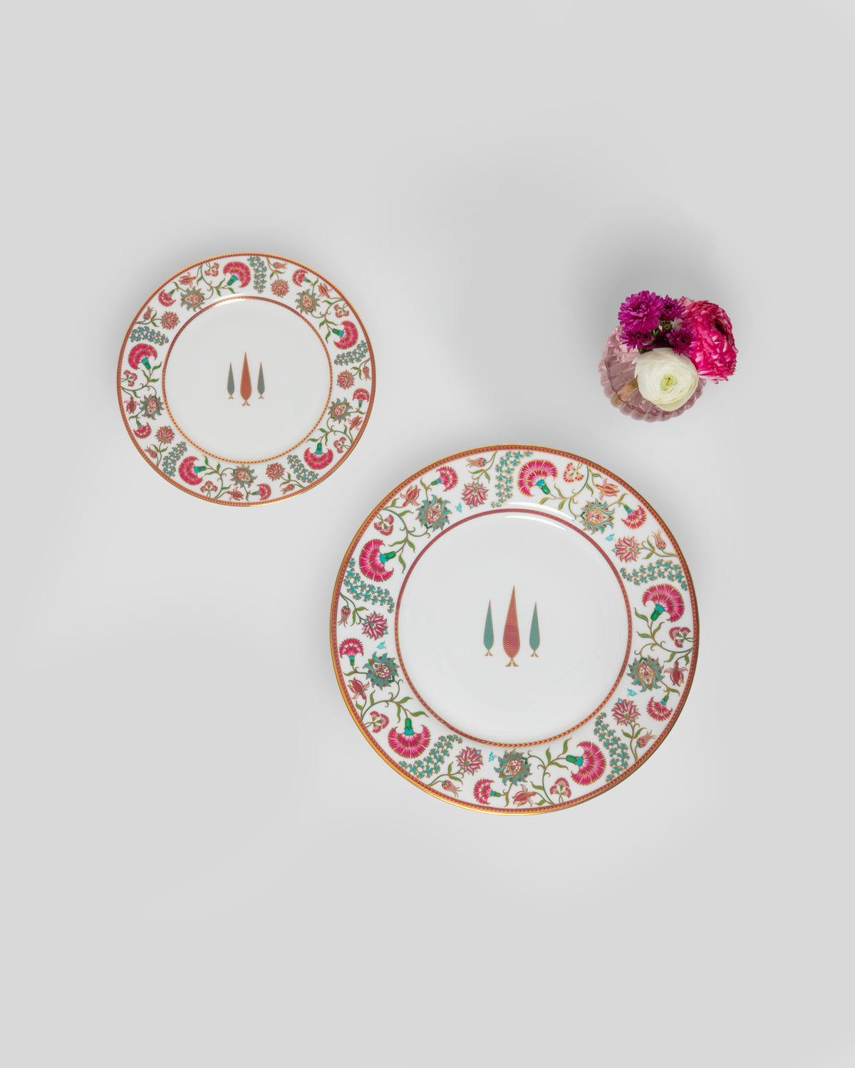Fine bone china floral dinner and side plate set with gold detailing
